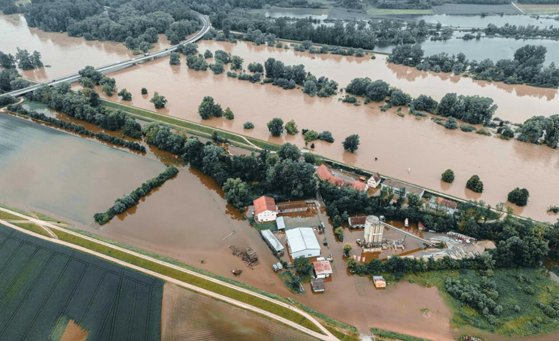 donau-gesperrt-und-dramatische-rettungsaktion